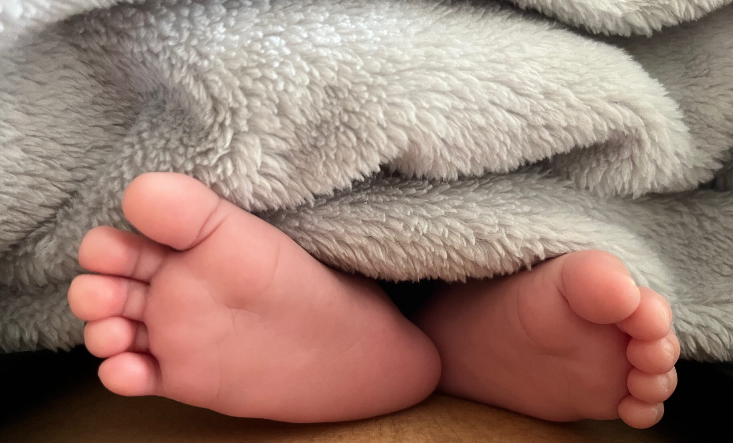 petits pieds bébé couverture